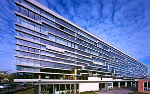  714 m2 Iroda - Máriássy Ház Modern