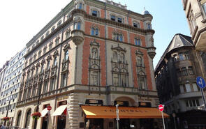  332 m2 Iroda - Central Palace