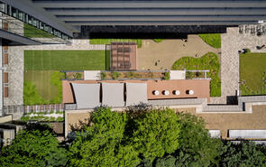  1316 m2 Iroda - ZenGarden Irodaház