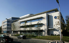  330 m2 Iroda - Büro Center West