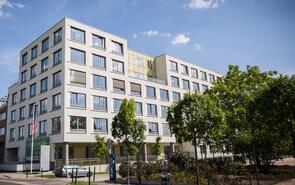  349 m2 Iroda - Alphagon Irodaház
