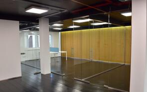  170 m2 Iroda - M16 irodaház