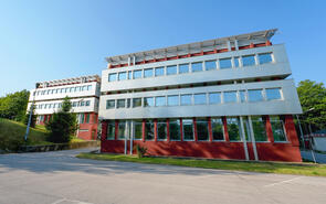  1392 m2 Iroda - Fogaskerekű Irodaház